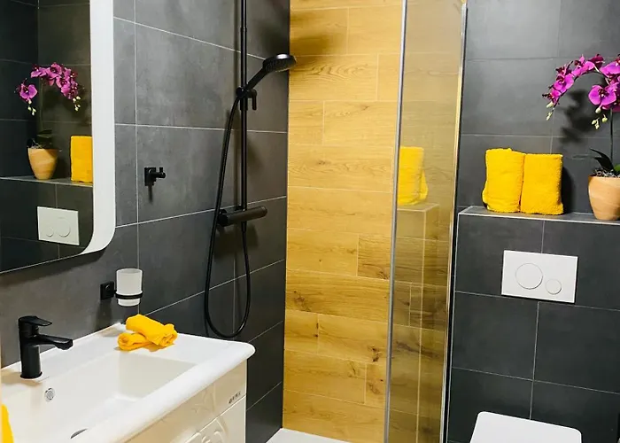 Clabina - Lumineux Et Calme