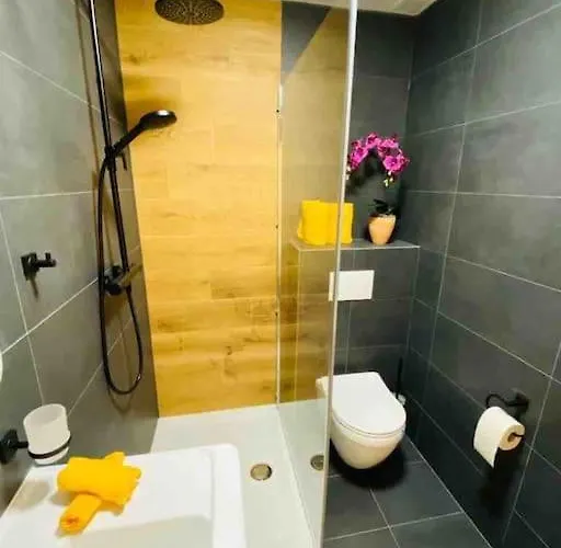 Clabina - Lumineux Et Calme * لوكباد